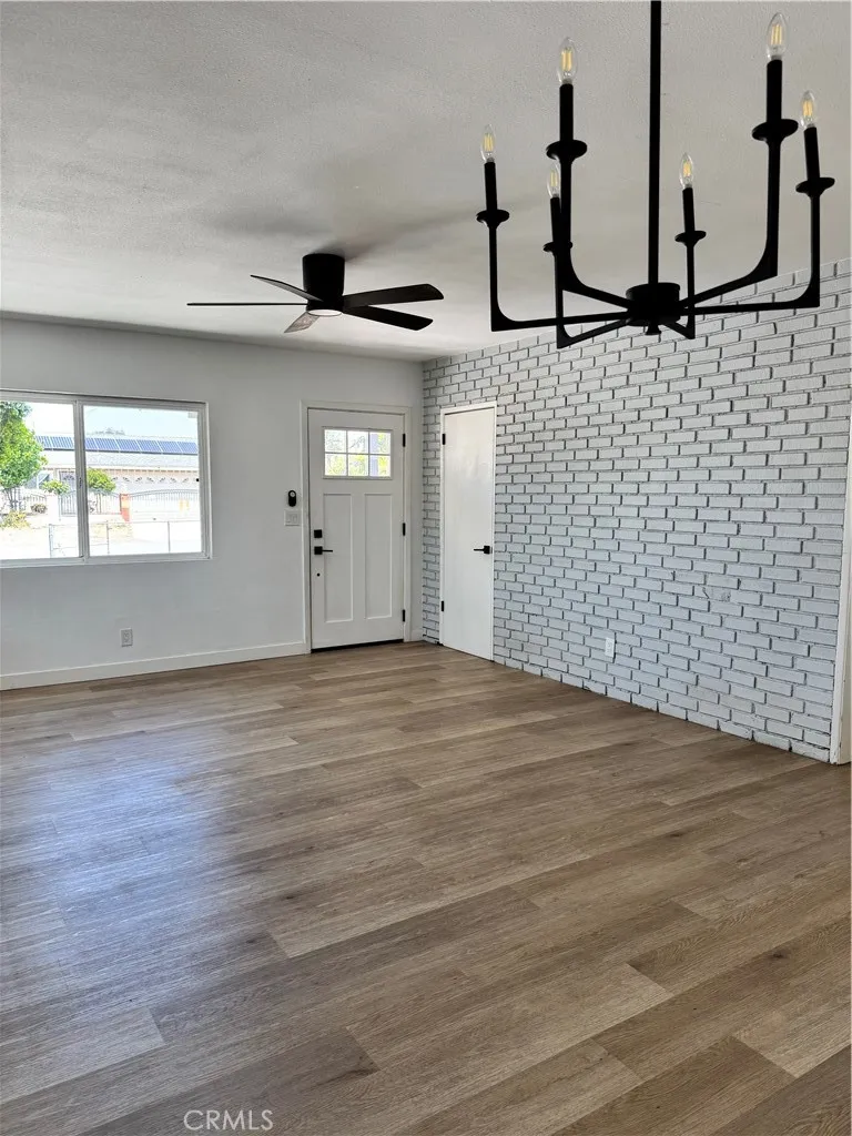 16229 Hunter St Fontana, CA 92335