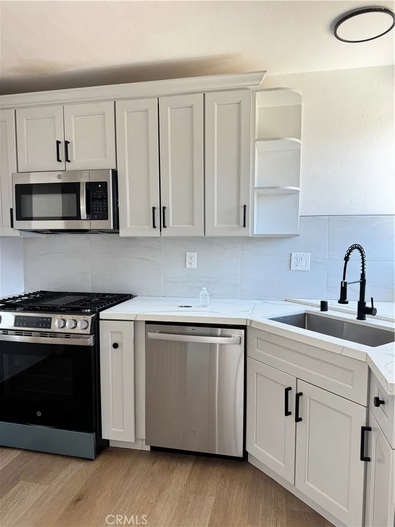 16229 Hunter St Fontana, CA 92335