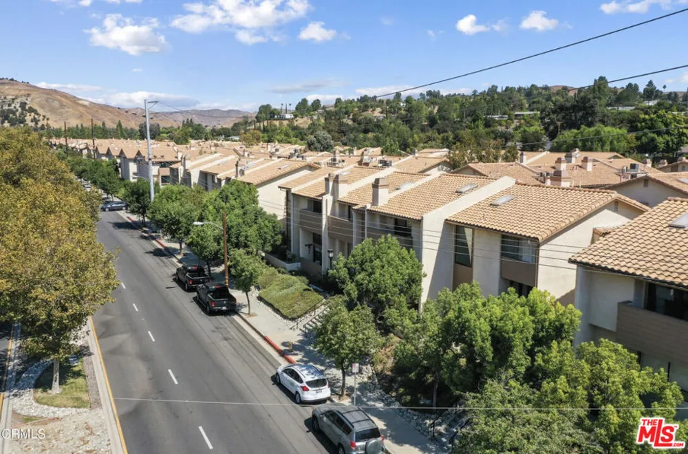 26311 W Bravo Lane Calabasas, CA 91302