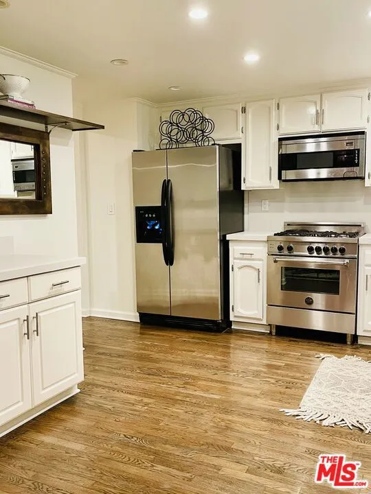 26311 W Bravo Lane Calabasas, CA 91302