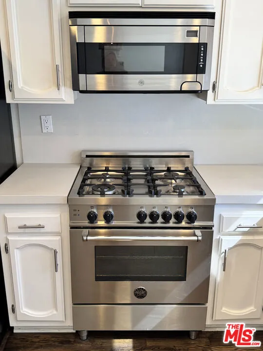 26311 W Bravo Lane Calabasas, CA 91302