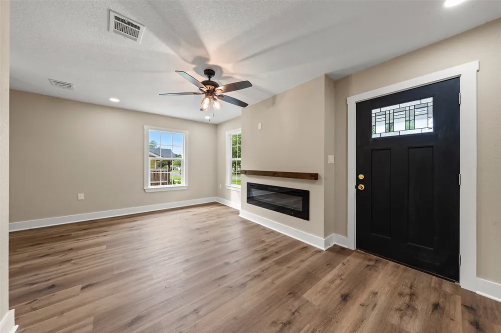 1909 Columbia Street Waco, TX 76711