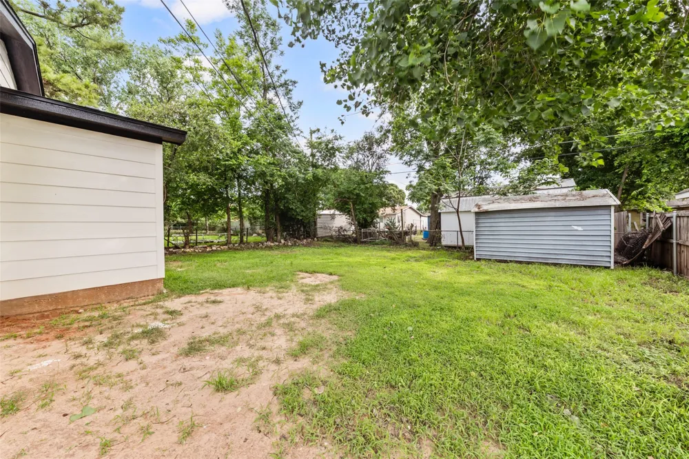 1909 Columbia Street Waco, TX 76711