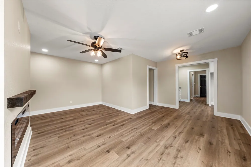 1909 Columbia Street Waco, TX 76711