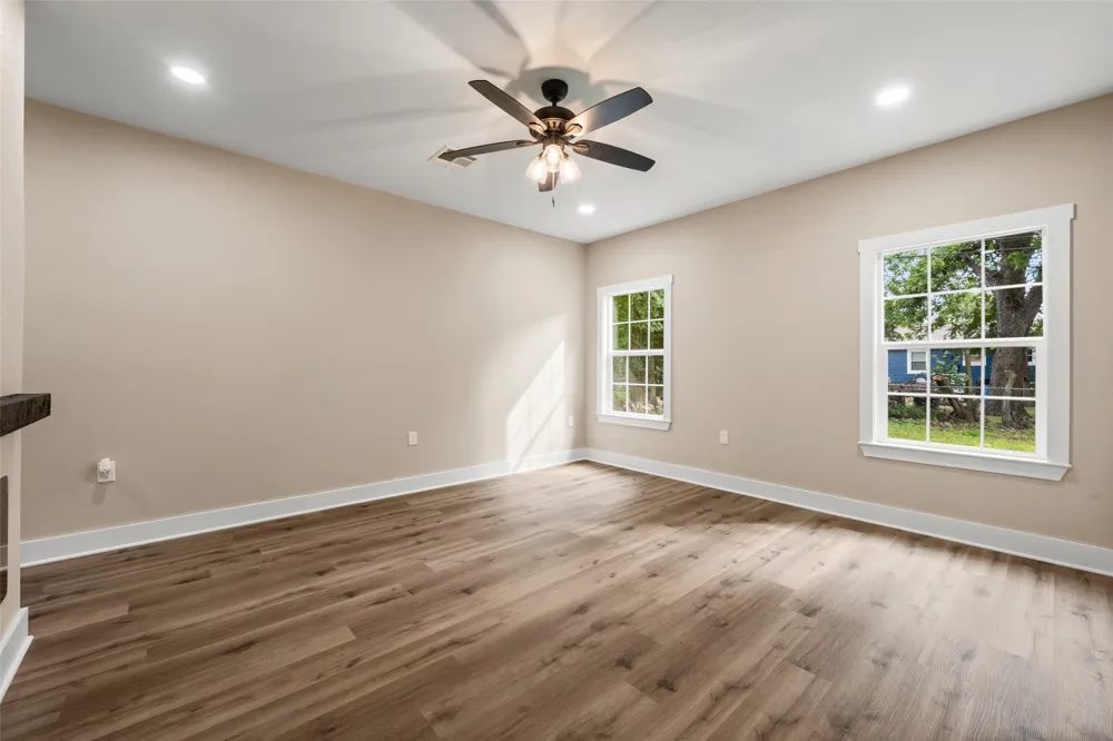 1909 Columbia Street Waco, TX 76711