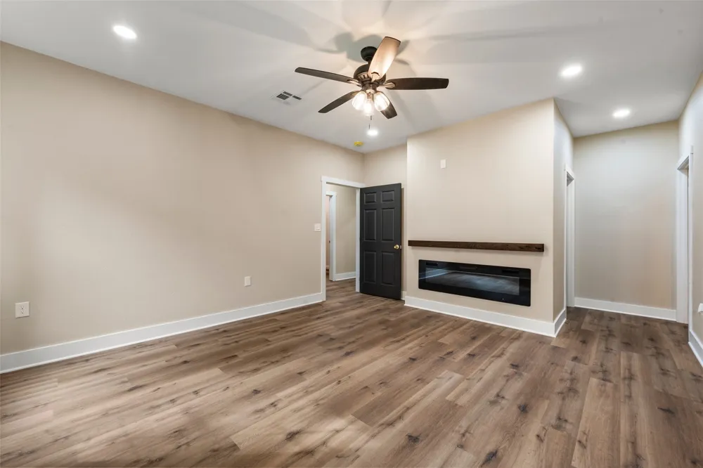 1909 Columbia Street Waco, TX 76711