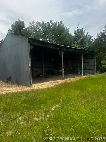 958 S Buffalo Road Stuart, OK 74570