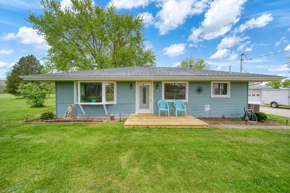 5030 E Berry Road Pleasant Lake, MI 49272
