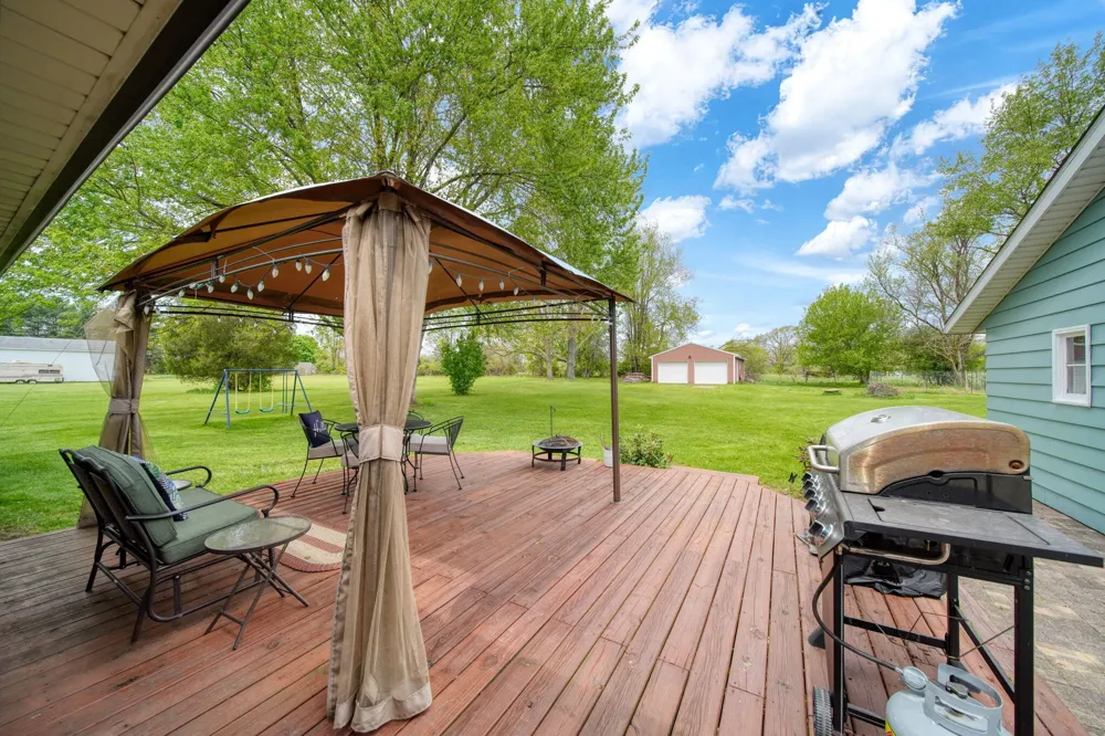 5030 E Berry Road Pleasant Lake, MI 49272
