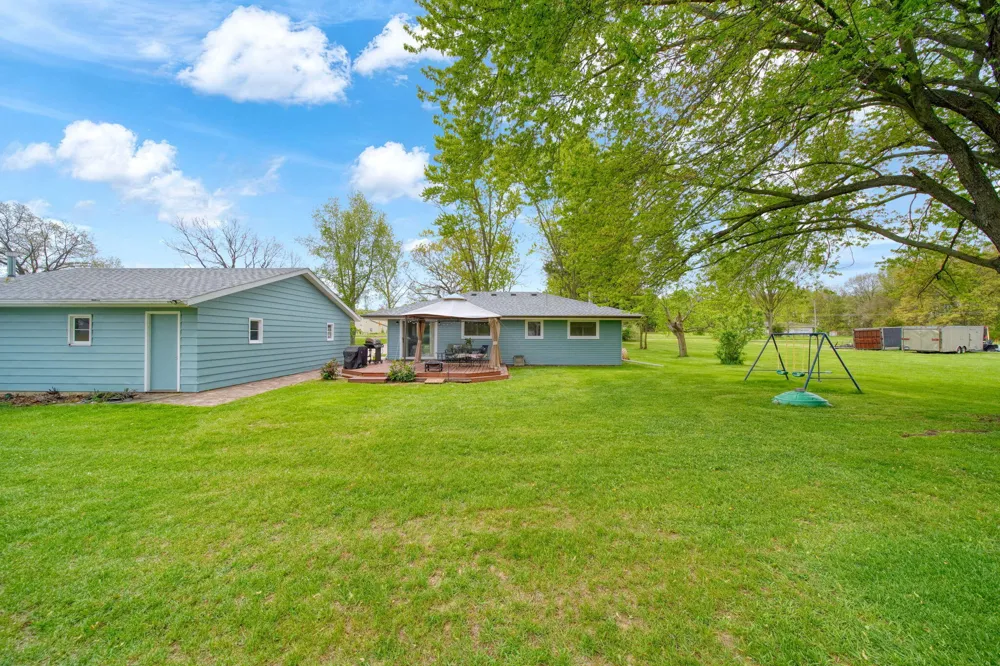 5030 E Berry Road Pleasant Lake, MI 49272