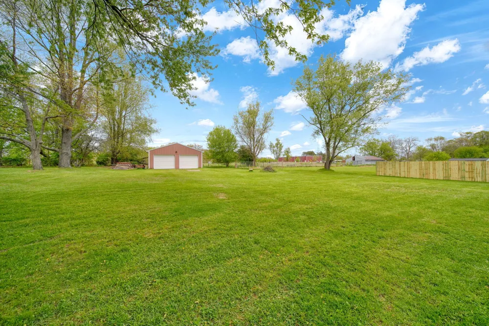 5030 E Berry Road Pleasant Lake, MI 49272