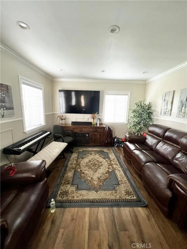 940 W Brazil Compton, CA 90220