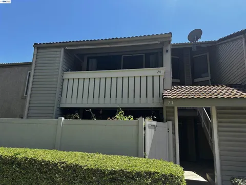 74 Carriage Way #74