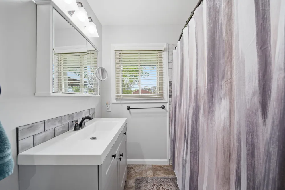 5030 E Berry Road Henrietta Township, MI 49272