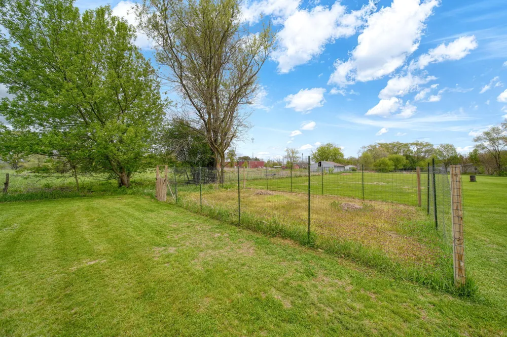 5030 E Berry Road Henrietta Township, MI 49272