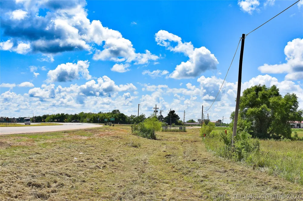 5 E Hwy 70 Hugo, OK 74743