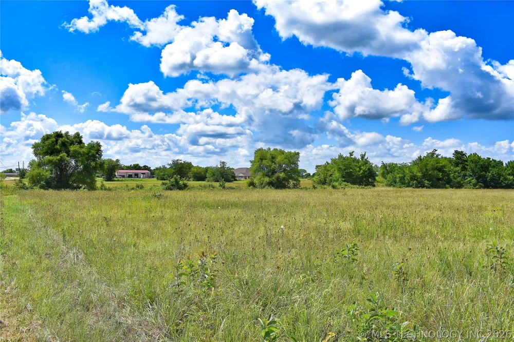 5 E Hwy 70 Hugo, OK 74743