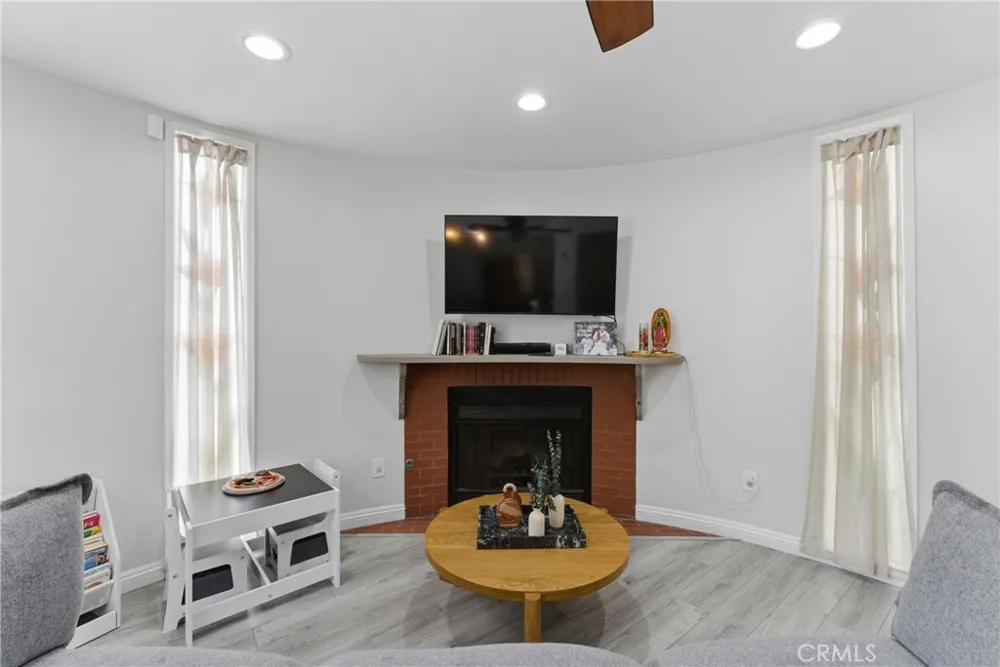 1307 Shadow Lane #D Fullerton, CA 92831