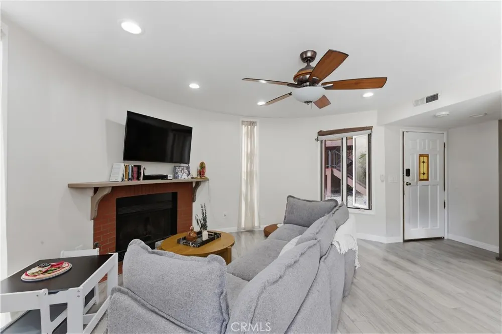1307 Shadow Lane #D Fullerton, CA 92831