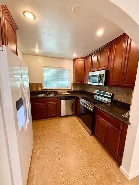 25495 Seaver Hayward, CA 94545