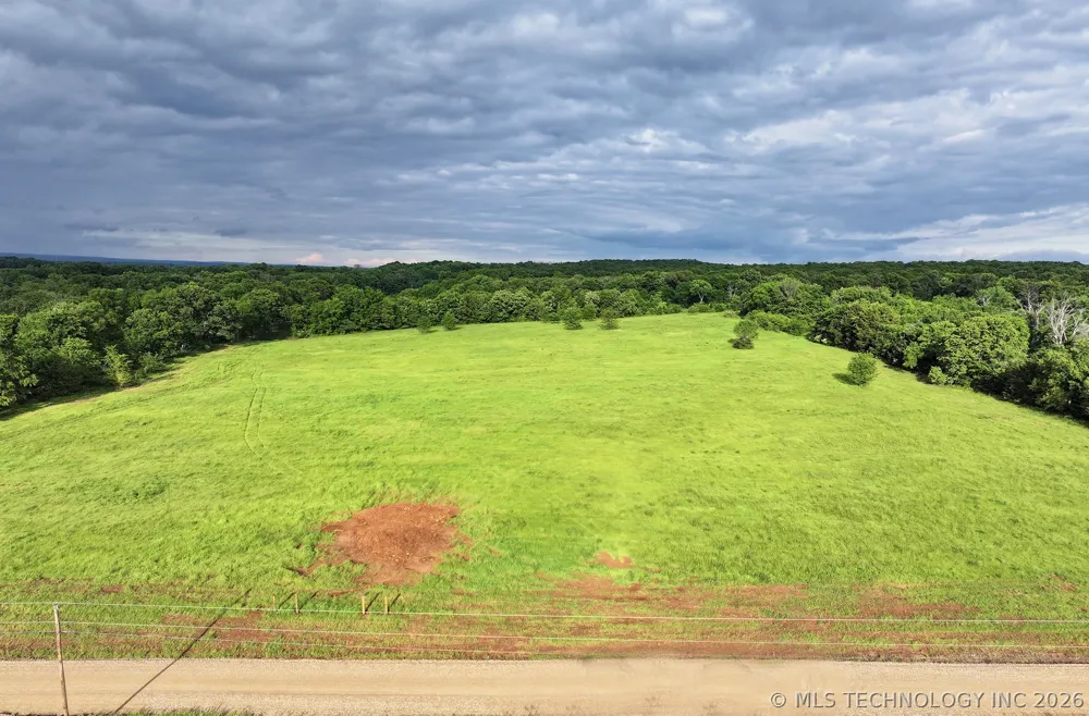 1030 Vian, OK 74962
