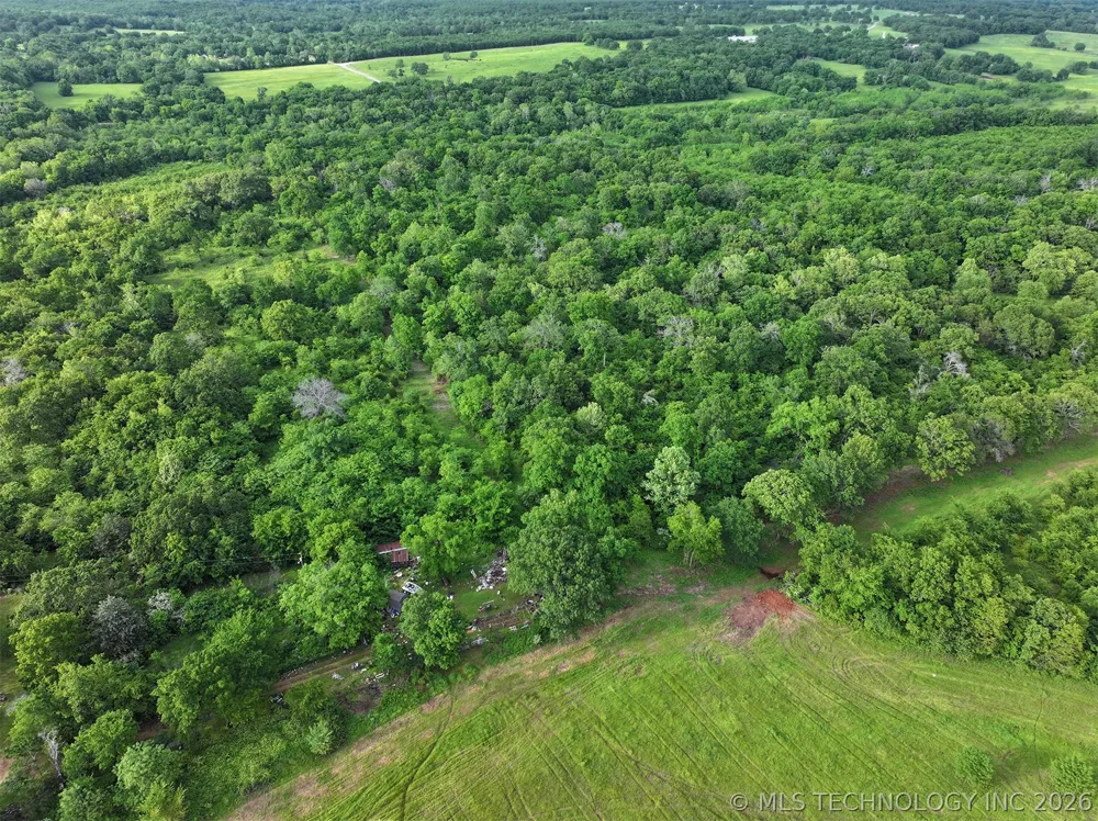 1030 Vian, OK 74962