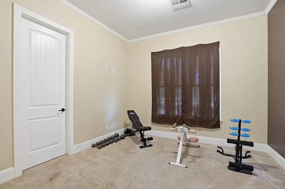 4215 Longhorn Drive Cleveland, TX 77328