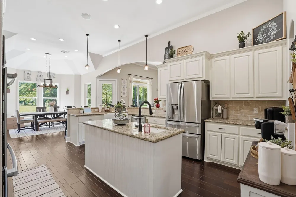 4215 Longhorn Drive Cleveland, TX 77328