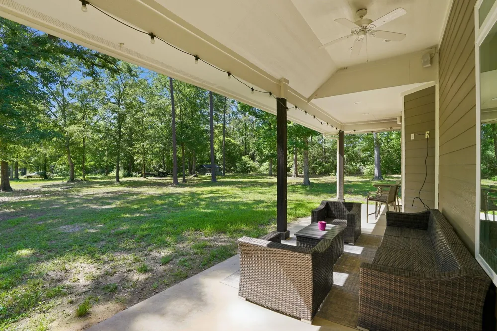 4215 Longhorn Drive Cleveland, TX 77328