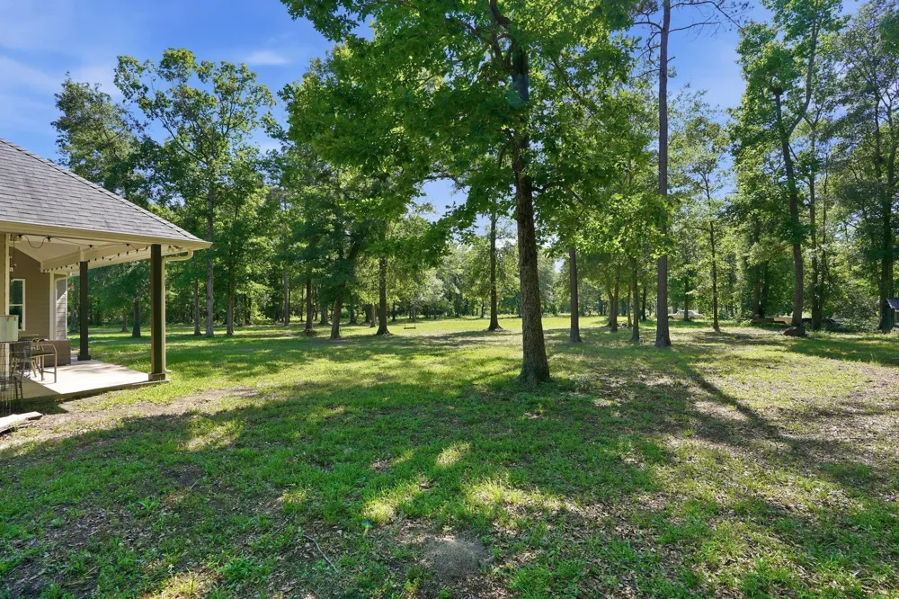 4215 Longhorn Drive Cleveland, TX 77328