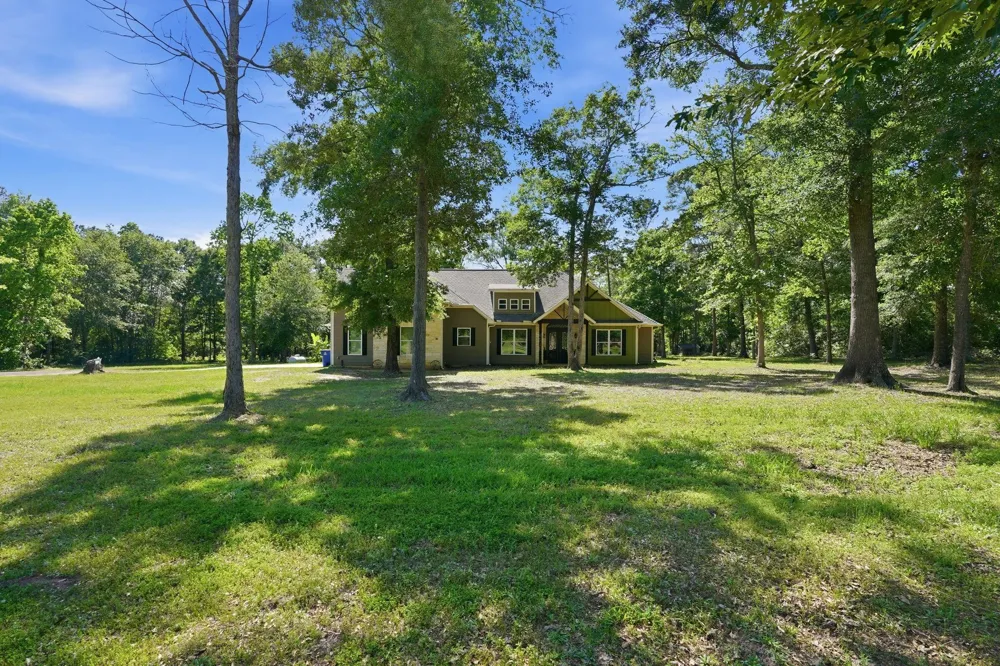 4215 Longhorn Drive Cleveland, TX 77328