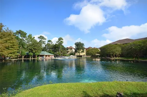 2815 Kings Crossing Drive #212