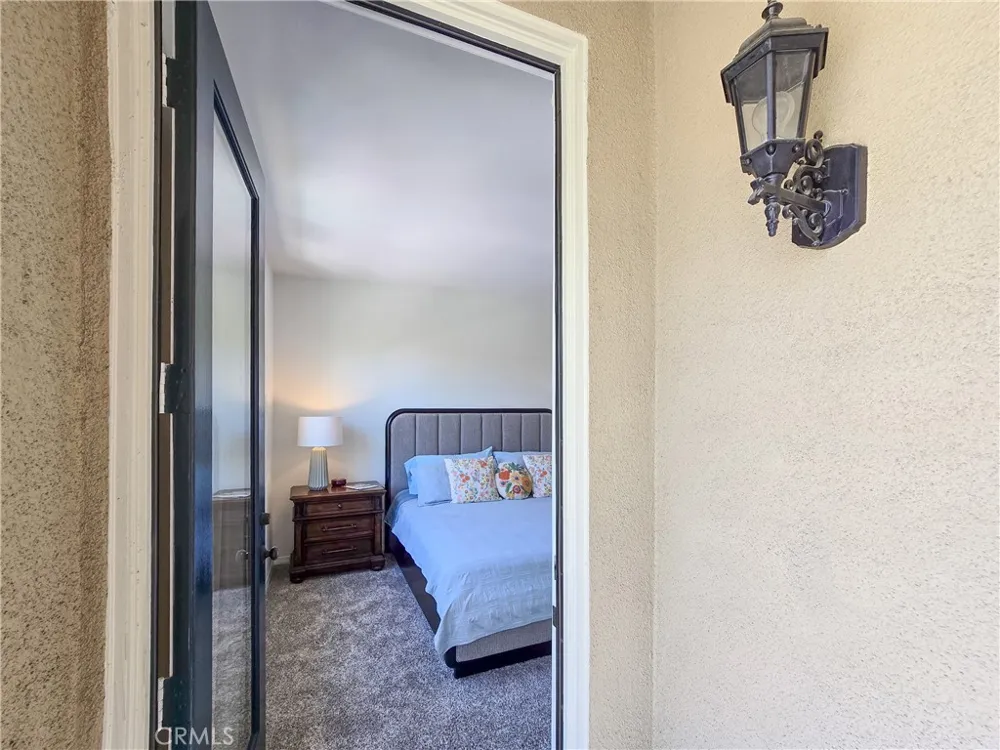616 Mckenna Claremont, CA 91711