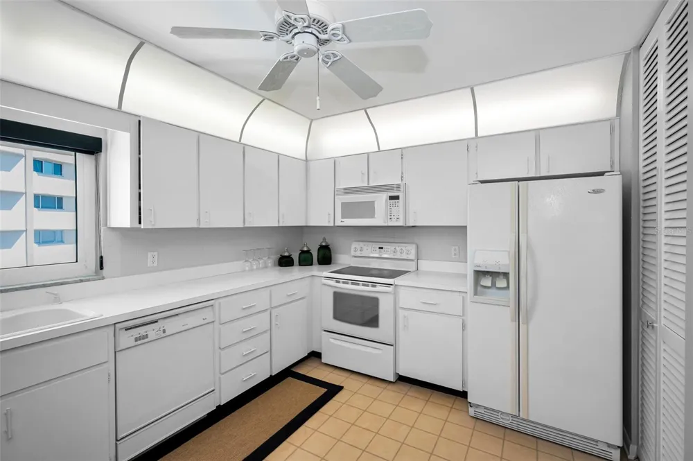 100 BLUFF VIEW DRIVE #514C Belleair Bluffs, FL 33770