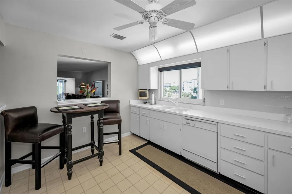 100 BLUFF VIEW DRIVE #514C Belleair Bluffs, FL 33770