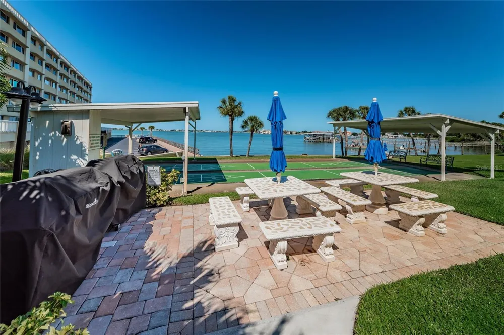 100 BLUFF VIEW DRIVE #514C Belleair Bluffs, FL 33770