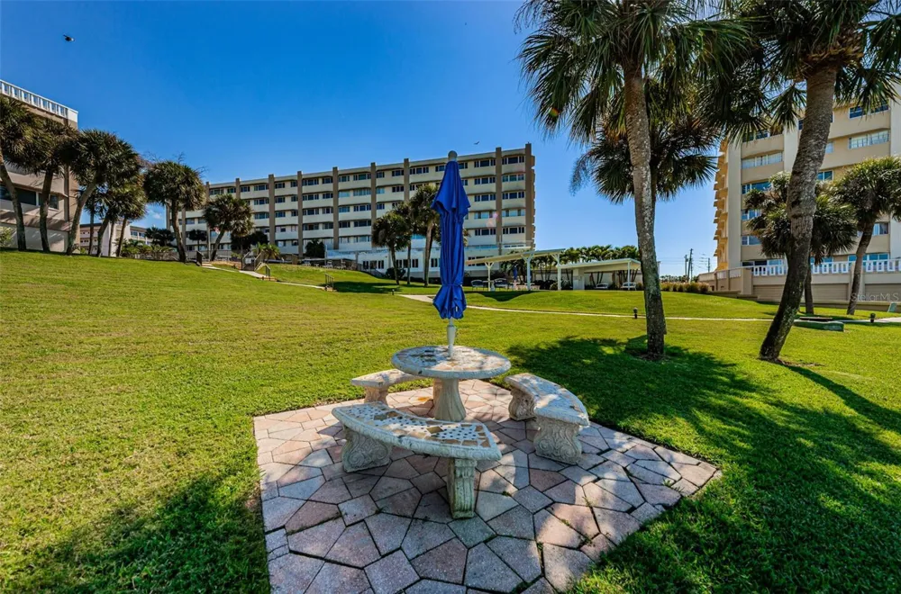 100 BLUFF VIEW DRIVE #514C Belleair Bluffs, FL 33770
