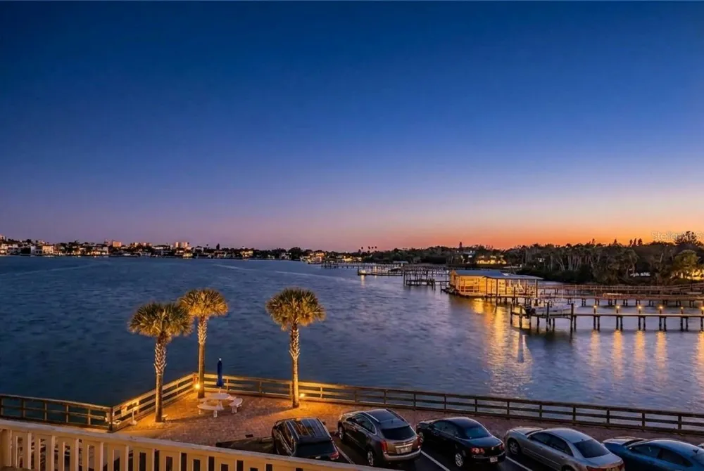 100 BLUFF VIEW DRIVE #514C Belleair Bluffs, FL 33770