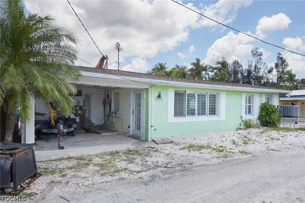 Pine Street Matlacha, FL 33993
