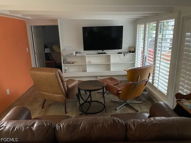 Pine Street Matlacha, FL 33993