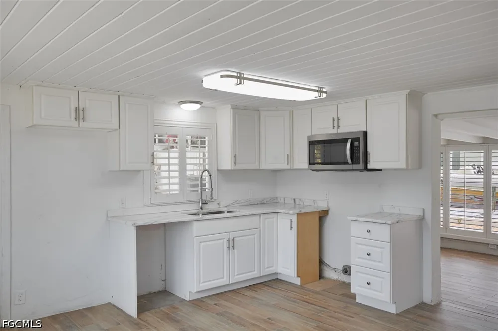Pine Street Matlacha, FL 33993