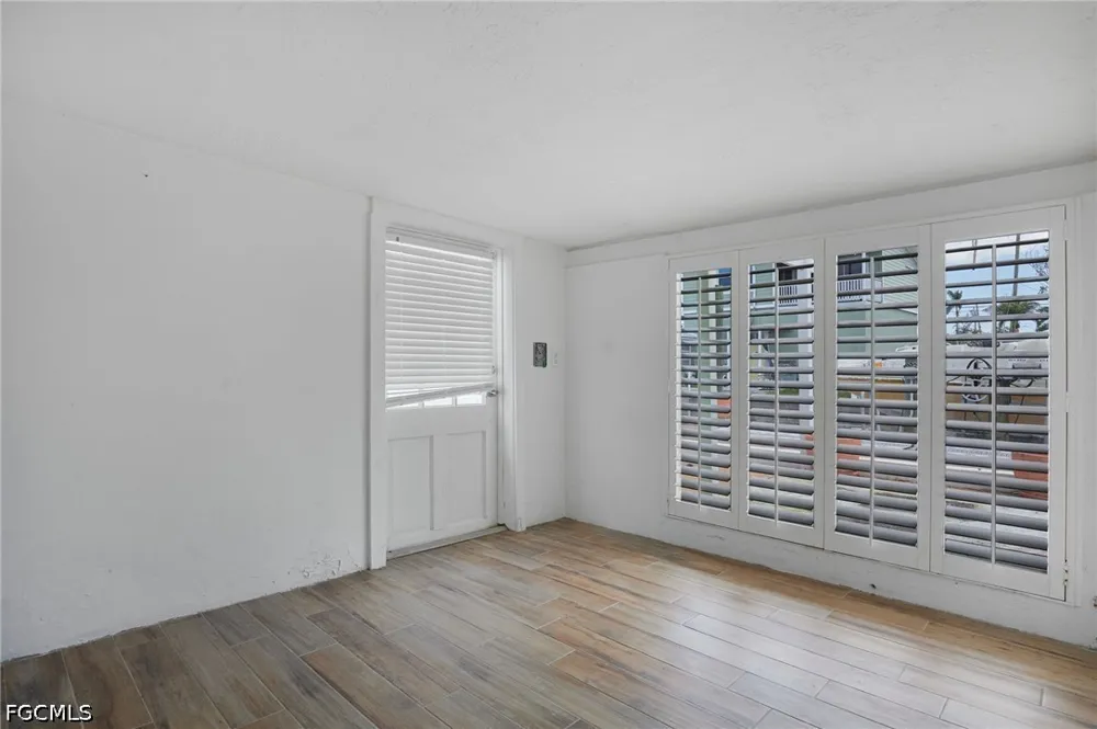 Pine Street Matlacha, FL 33993