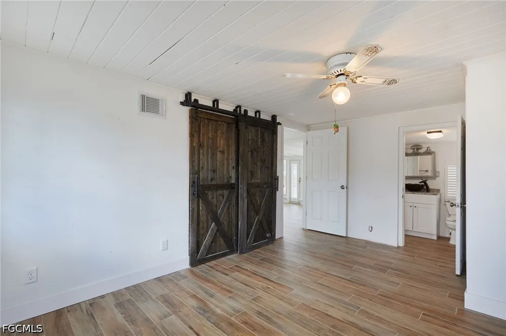 Pine Street Matlacha, FL 33993