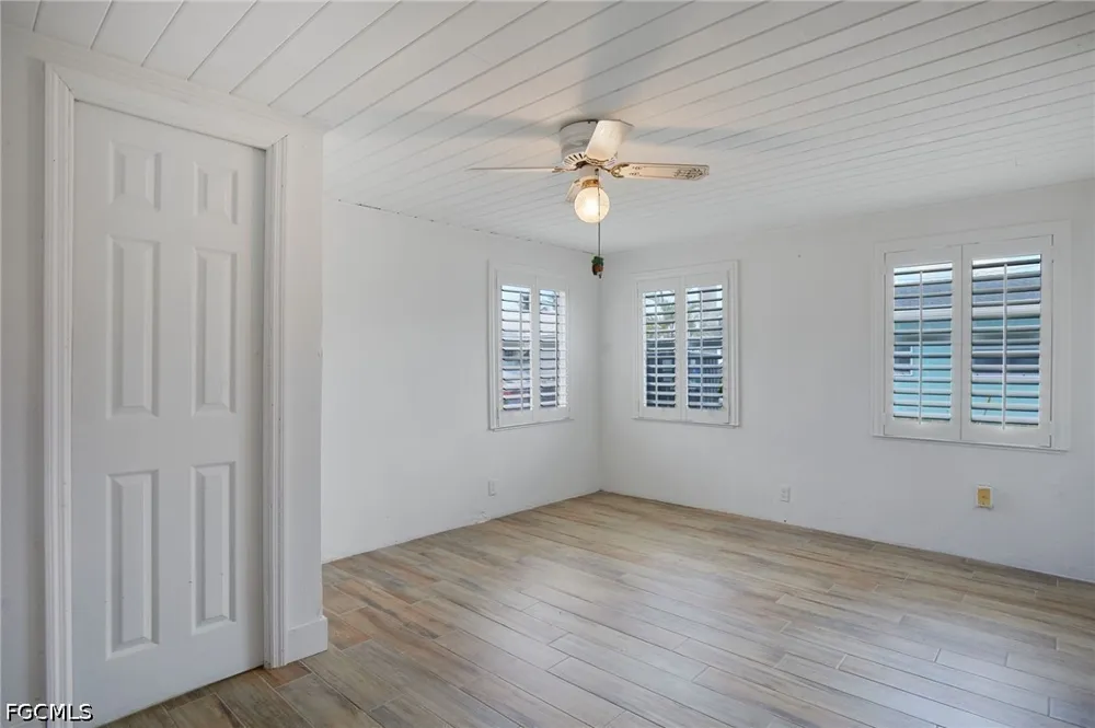 Pine Street Matlacha, FL 33993