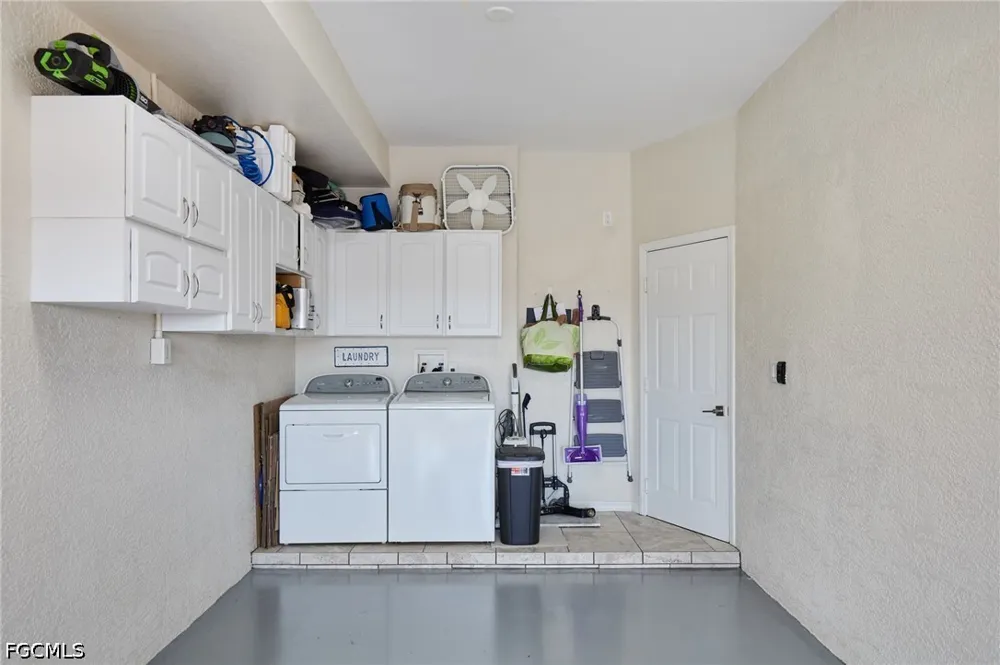 Pine Street Matlacha, FL 33993
