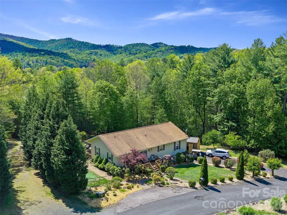 282 Sourwood Drive Spruce Pine, NC 28777