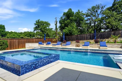 2325 Brenda Lane