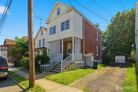 17 Fisher Avenue