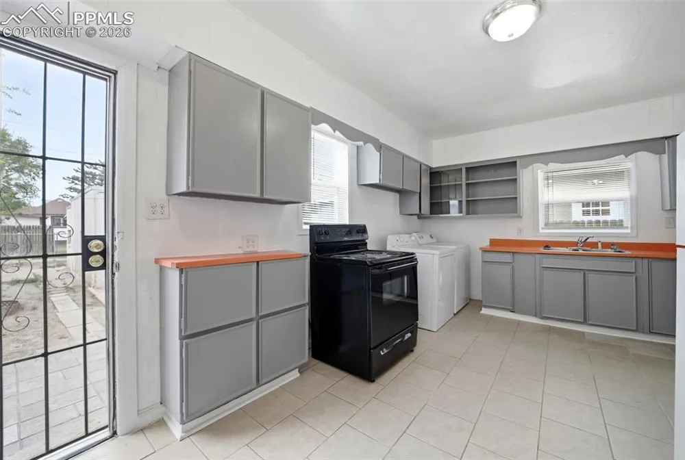 1437 Cypress Street Pueblo, CO 81004
