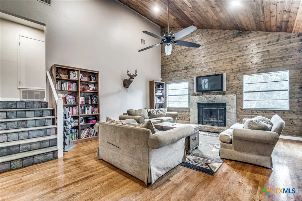 7821 Elk Drive Spring Branch, TX 78070